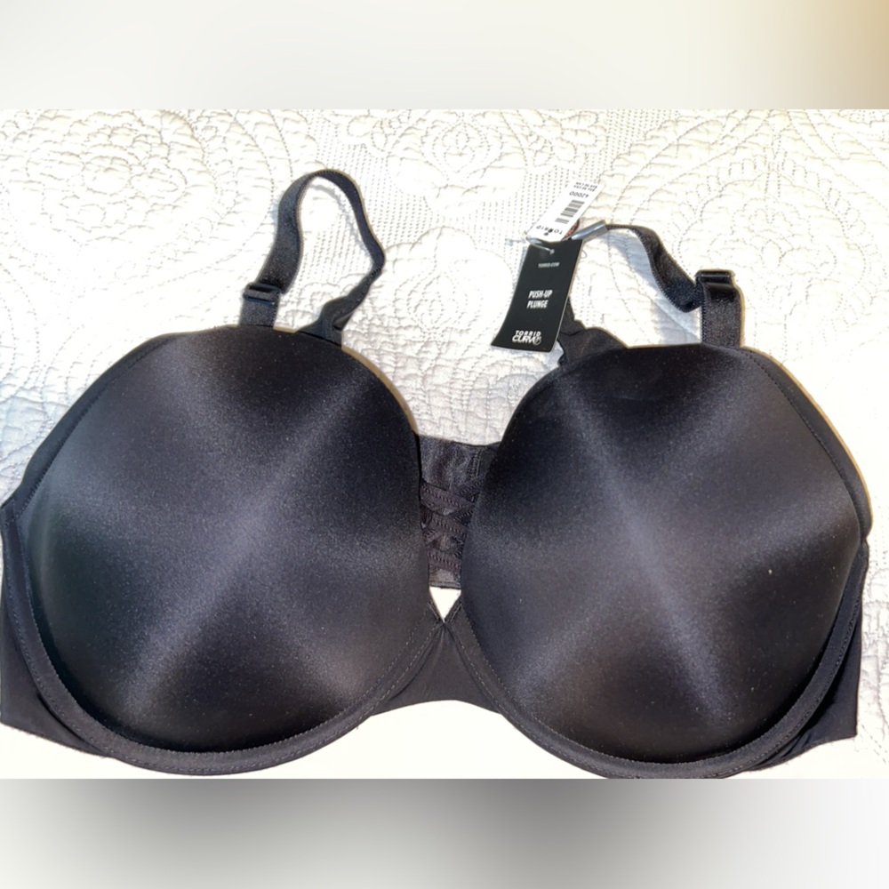 ✨NEW✨Torrid Black PushUp Plunge Bra